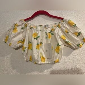 CAROLINE CONSTAS BARDOT CROP TOP IN WHITE FLORAL